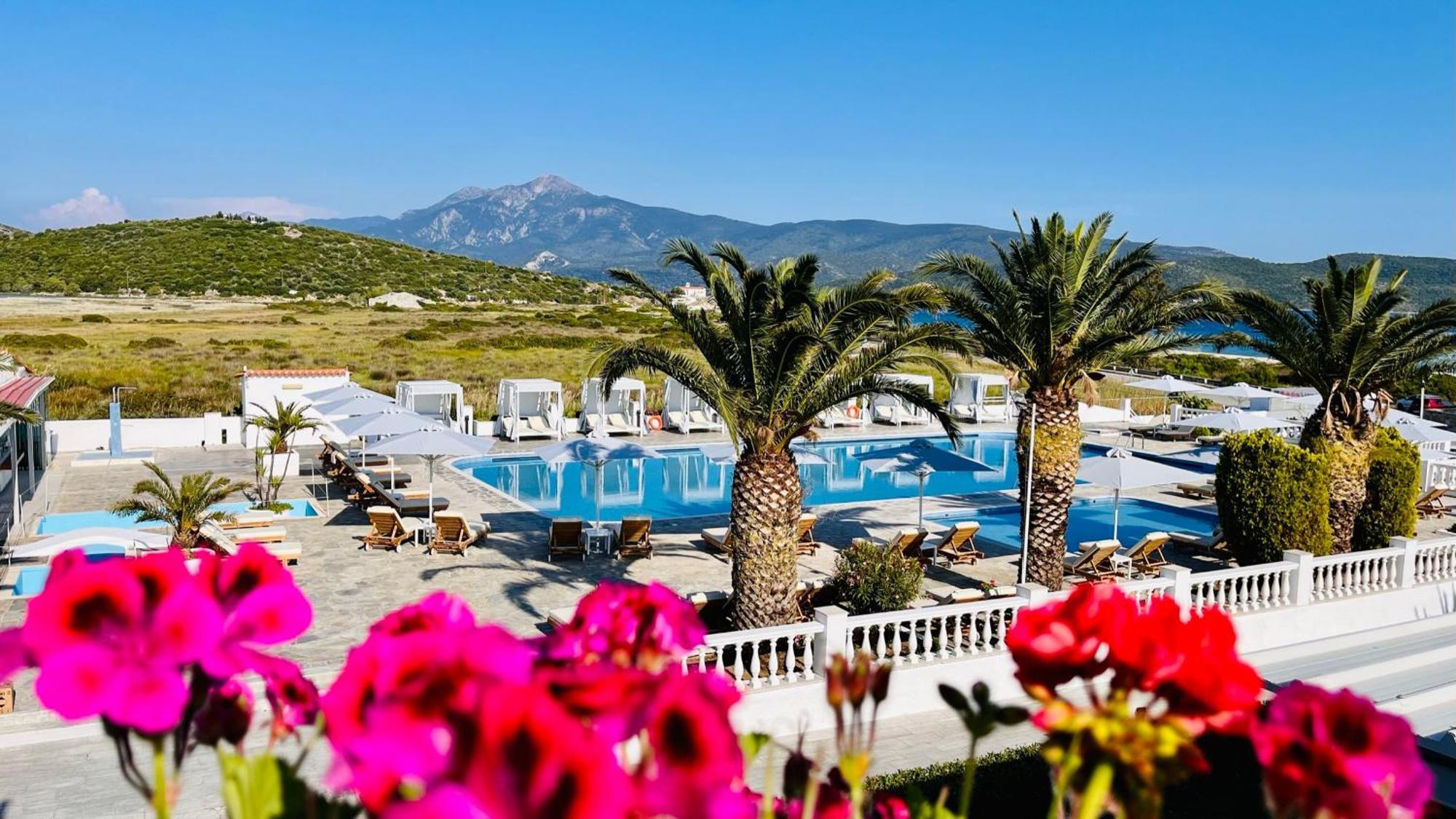 Sirenes Beach Resort Samos Town Exterior photo